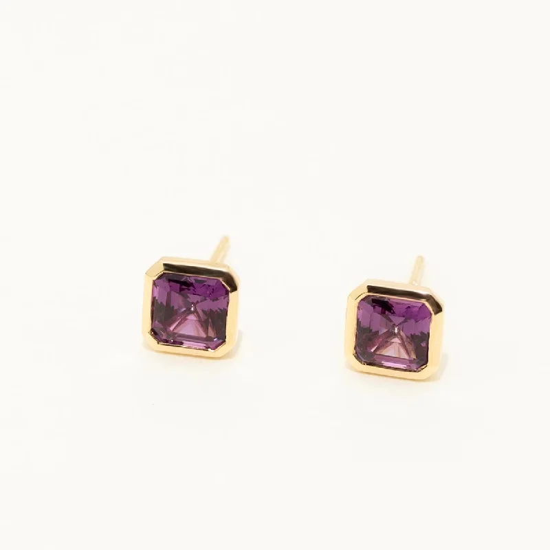 Created Alexandrite Bezel Stud Earrings in 14kt Yellow Gold