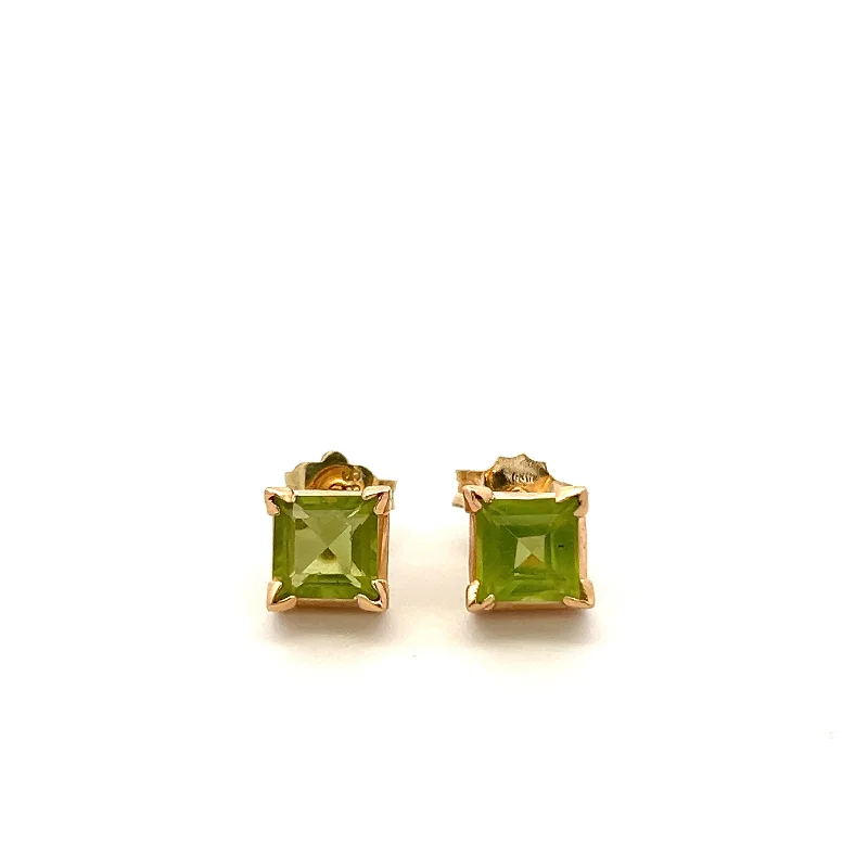 Estate 14K Yellow Gold 1.50ctw Peridot Stud Earrings