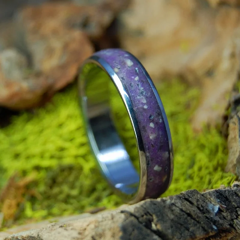 Brighton Beach Haze | Men's or Women's Brighton Beach Sand & Titanium Wedding Ring