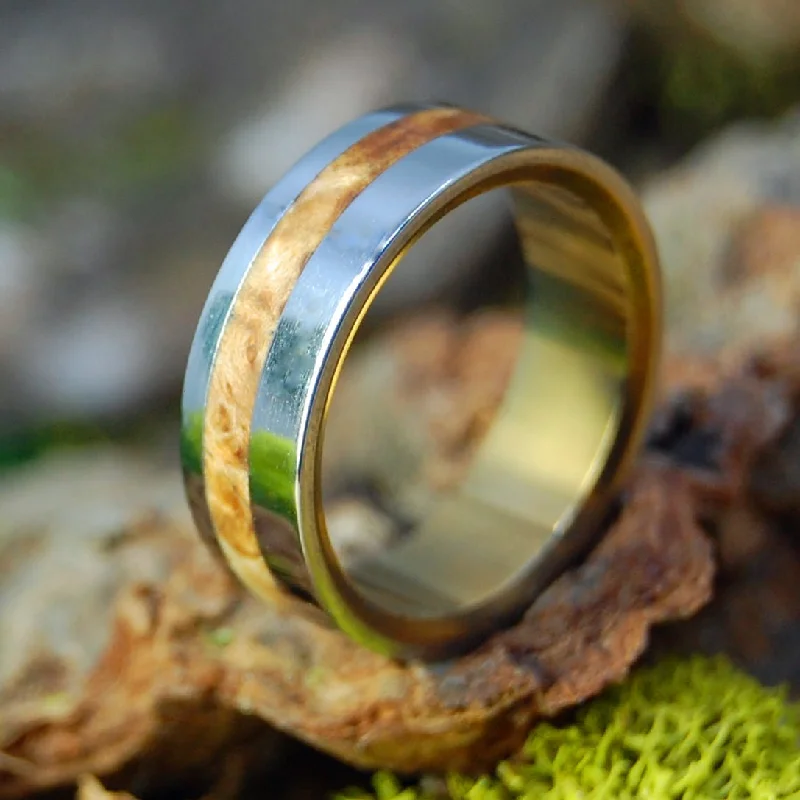 Oregon Myrtle Wood | Men's Myrtle Wood & Titanium Wedding Ring