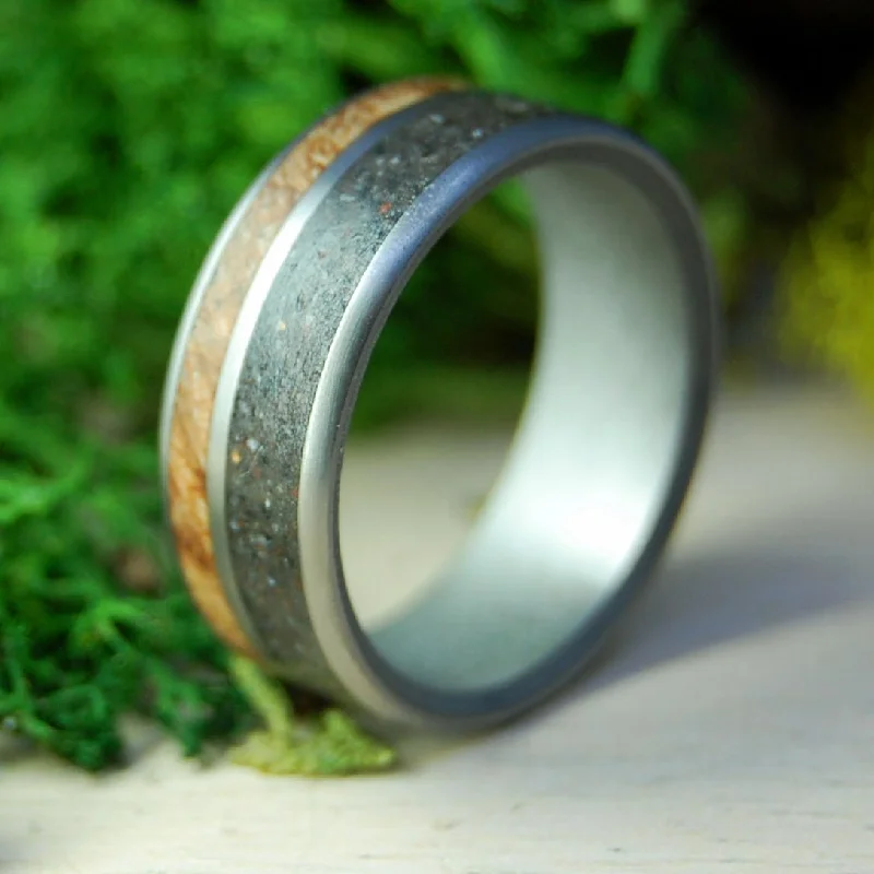 Thunder Beach | Men's Beach Sand, Spalted Maple Wood & Titanium Wedding Ring