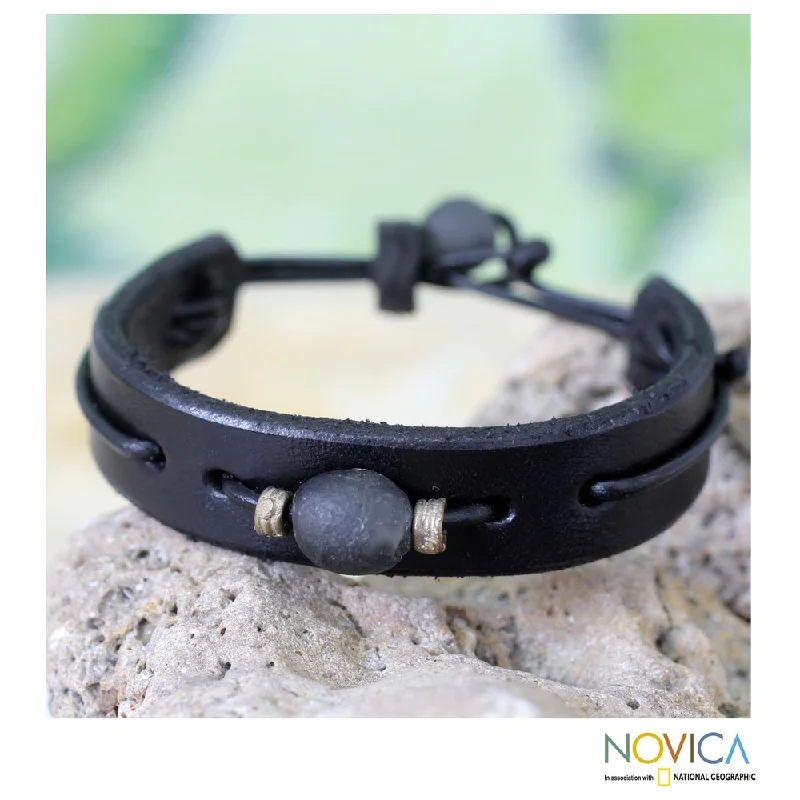 Handcrafted Men's Leather 'Standout' Bracelet (Ghana)