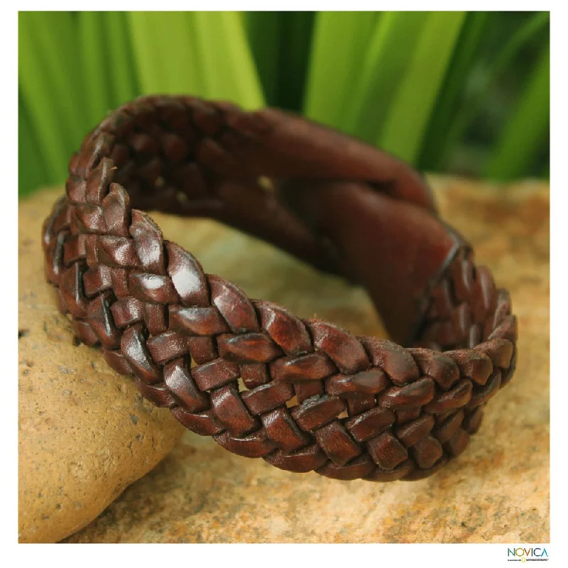 Handmade Leather Men's 'Bangkok Weave' Bracelet (Thailand)