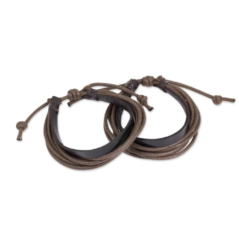 Handmade Set of 2 Men's Leather 'Bold Brown Contrast' Bracelets (Thailand)