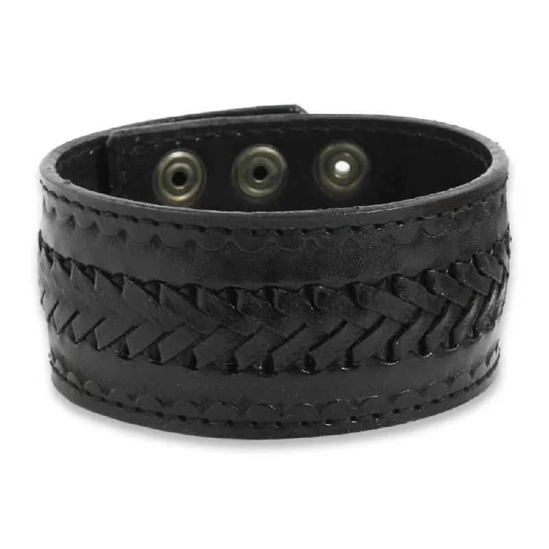 Men's Handmade Leather 'Rugged Black' Bracelet (Thailand)