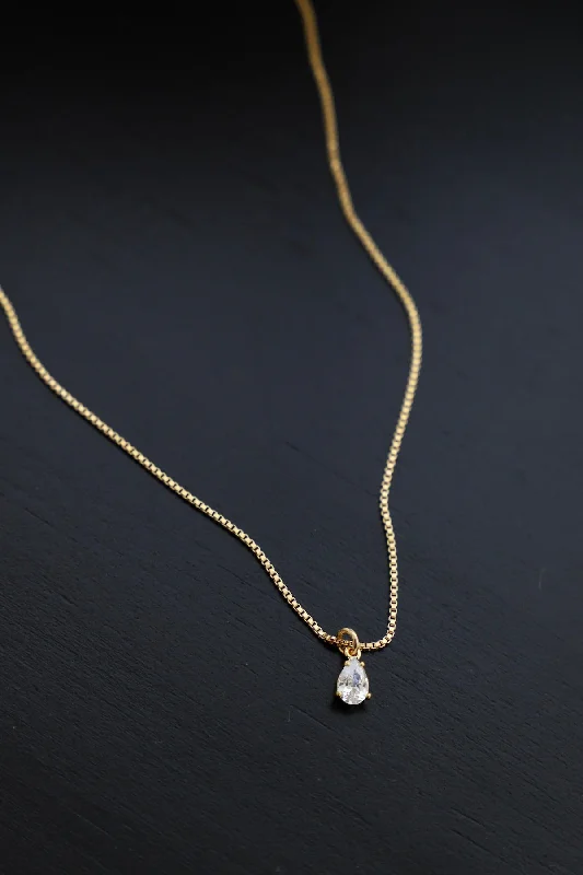 TATUM TEARDROP NECKLACE