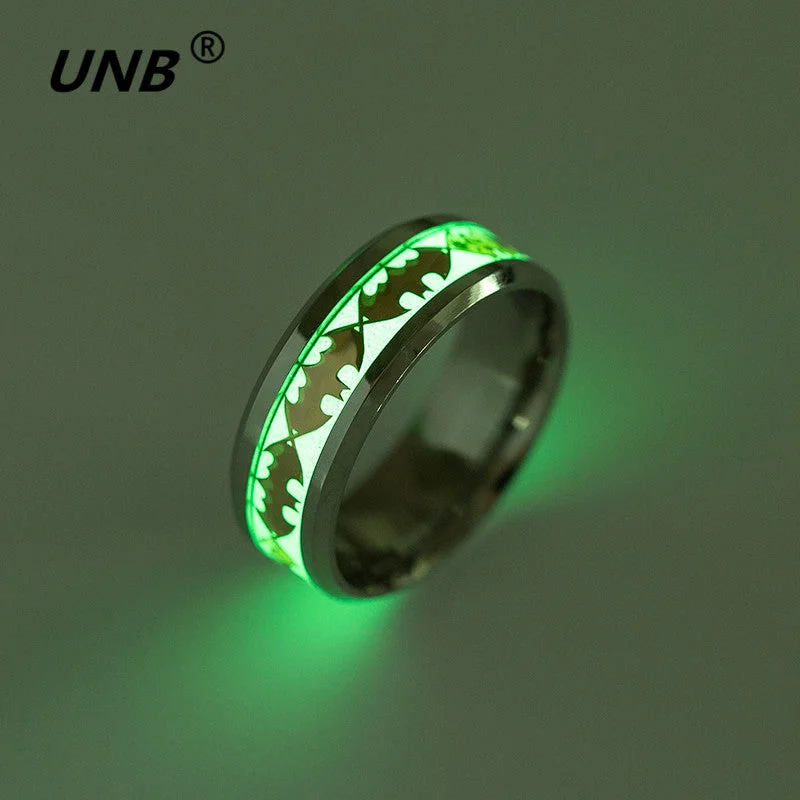 UNB 2017 Retro Luminous Men Ring Stainless Steel Batman Men's Rings Wedding Jewelry for Women Metal Material Bijoux Wholesale