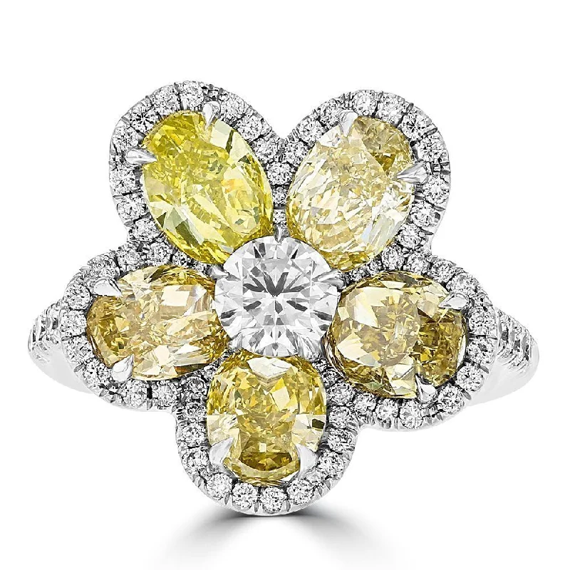 JULEVE 18KT 5.27CTW FANCY COLOR DIAMOND FLOWER RING