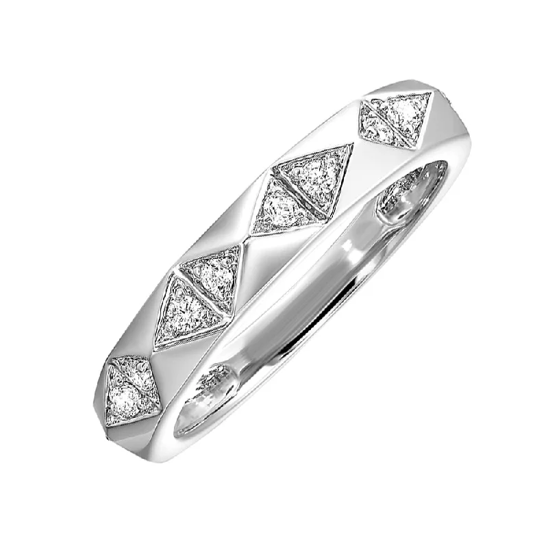 14KT WHITE GOLD DIAMOND (1/5CTW) RING