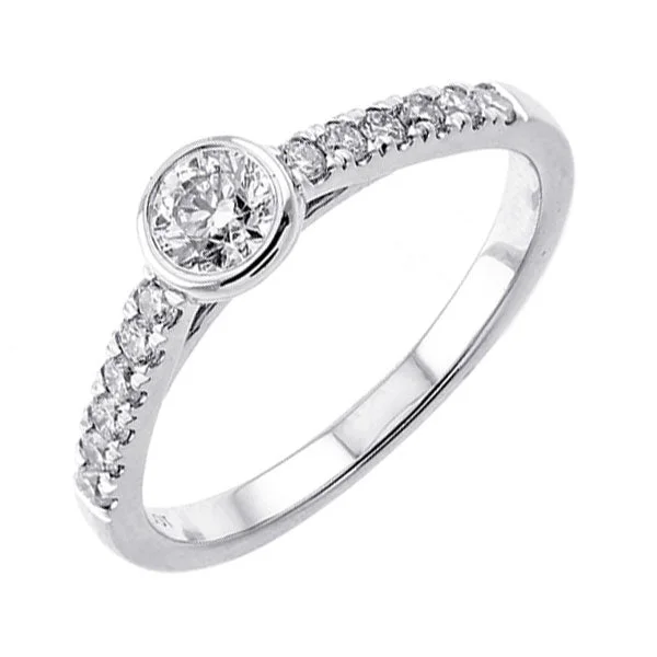 14KT WHITE GOLD DIAMOND(5/8CTW) RING